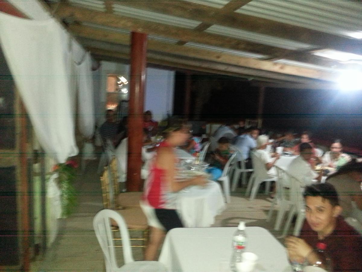 La Delphina Bed And Breakfast Bar And Grill La Ceiba Exterior photo