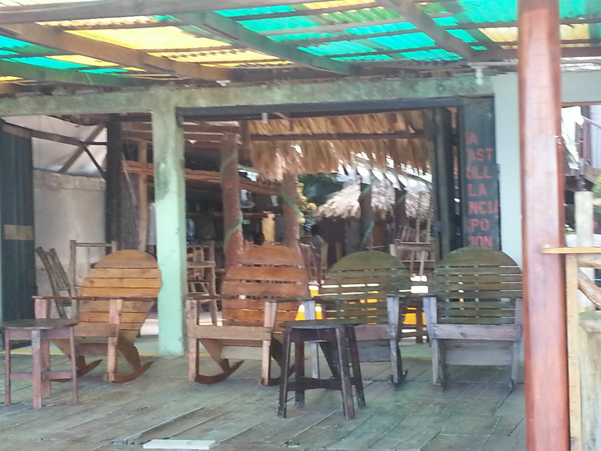 La Delphina Bed And Breakfast Bar And Grill La Ceiba Exterior photo